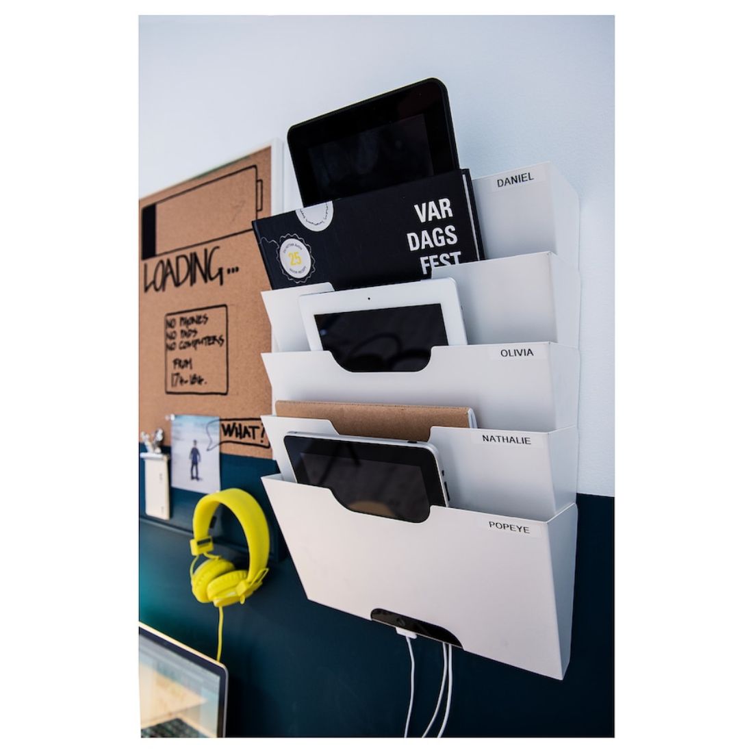 White Mountable Magazine Rack