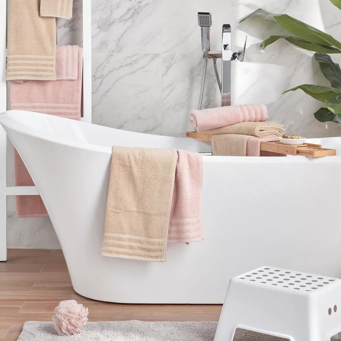Wooden Expandable Bathtub Tray