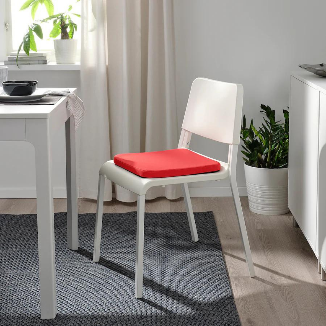 Red Chair Pad