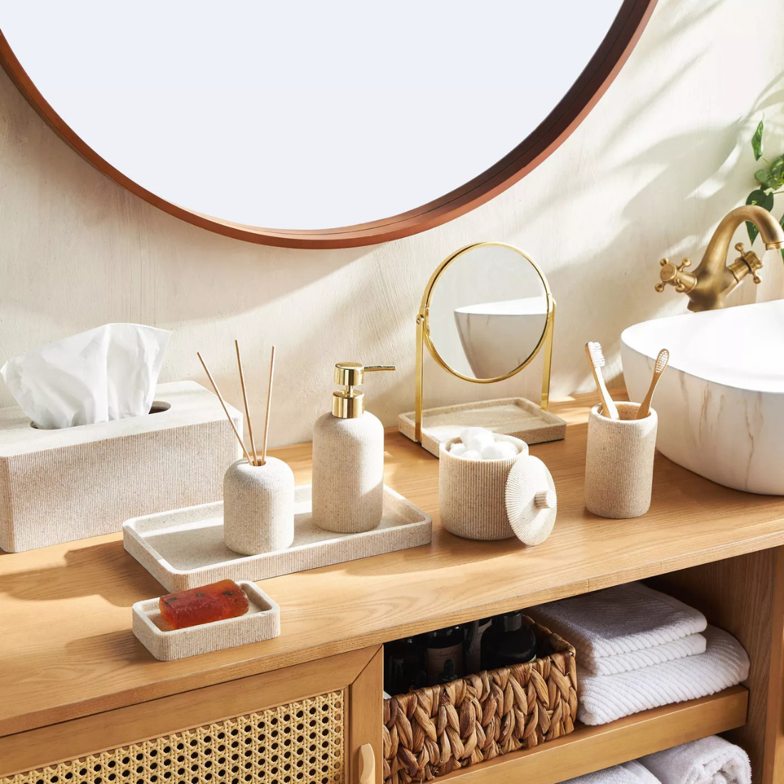 Rectangular Ribbed Stone Soap Dish