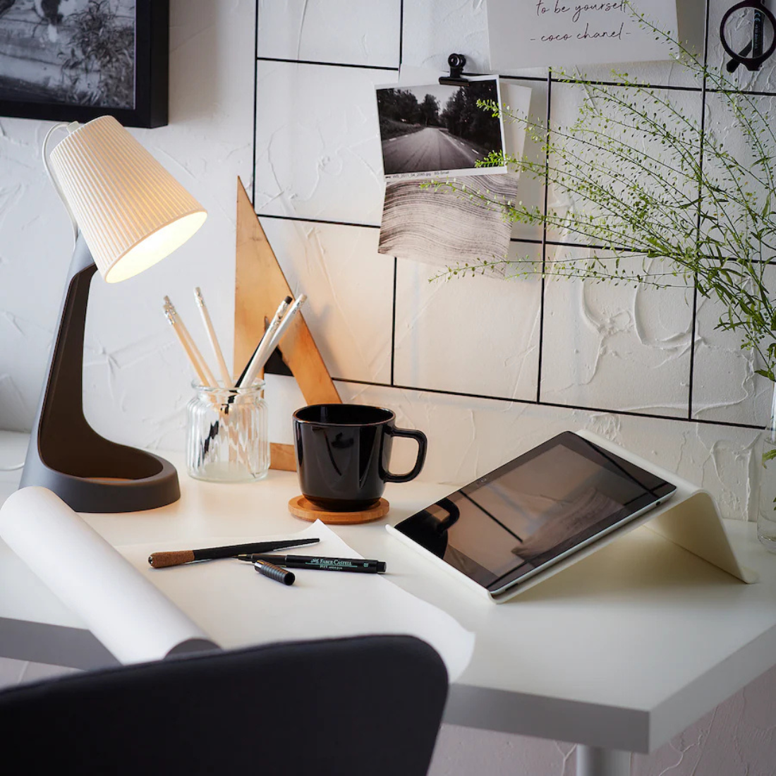 White/Grey Ribbed Table Lamp