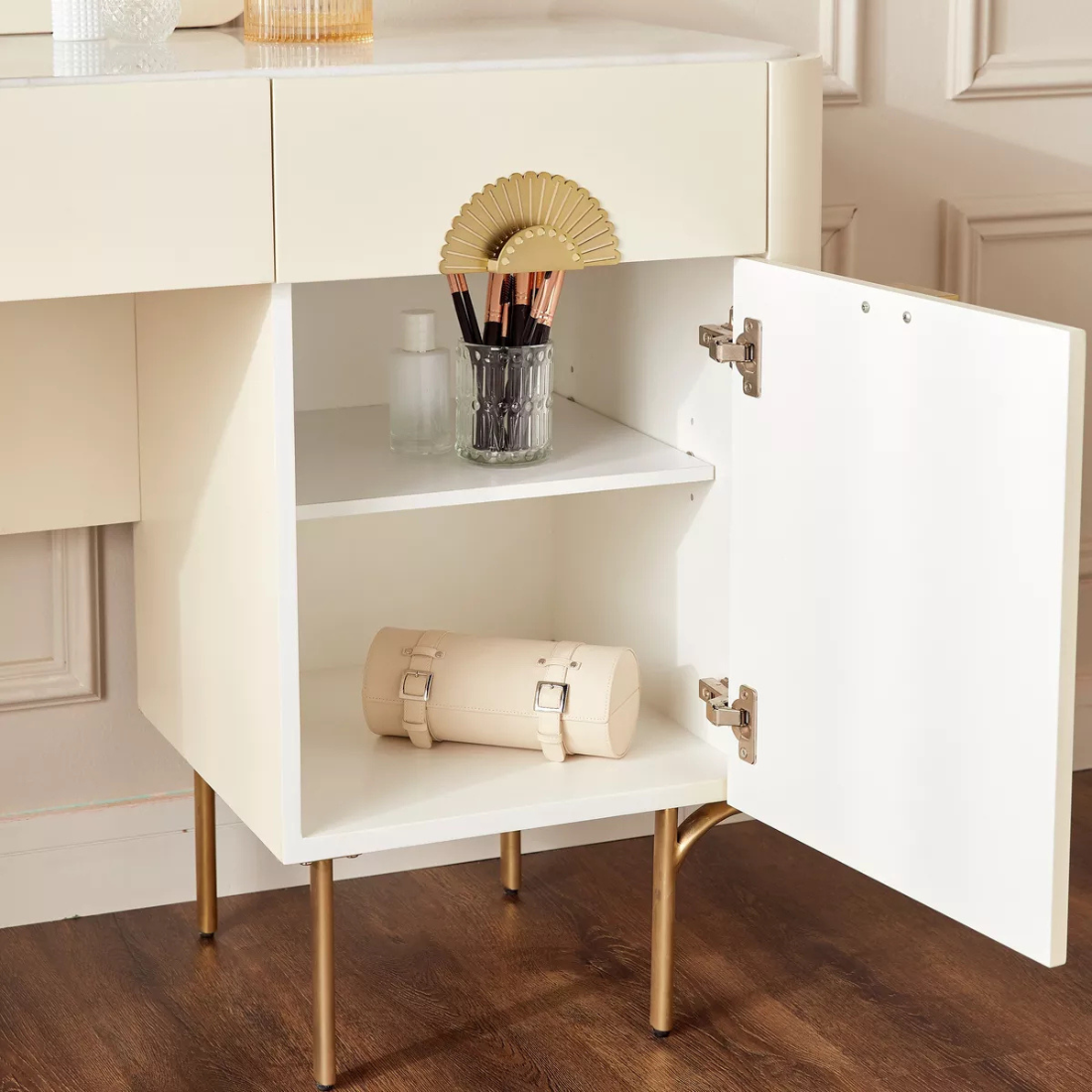 Ecru Dressing Table with Mirror