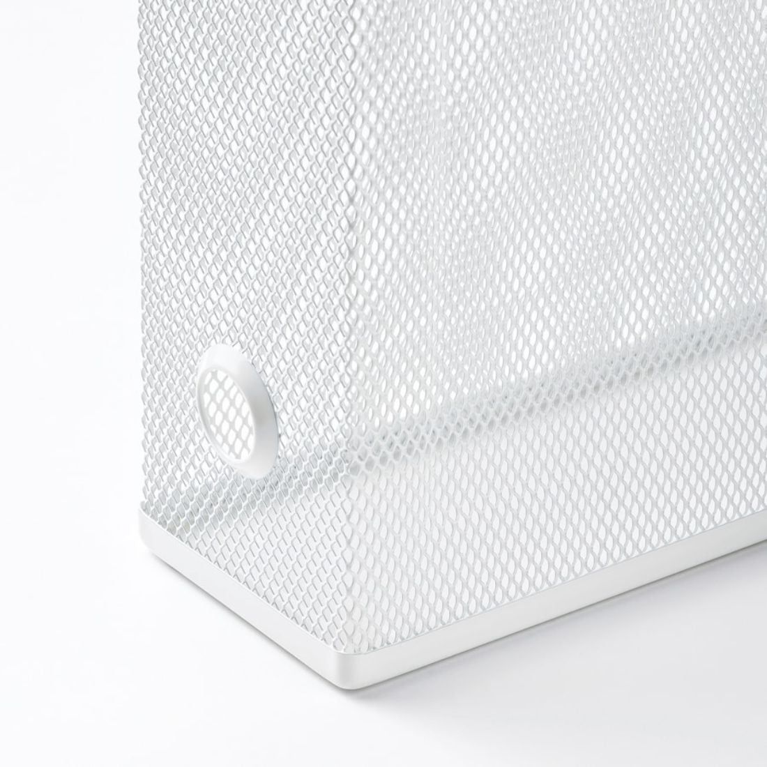 White Mesh Magazine File
