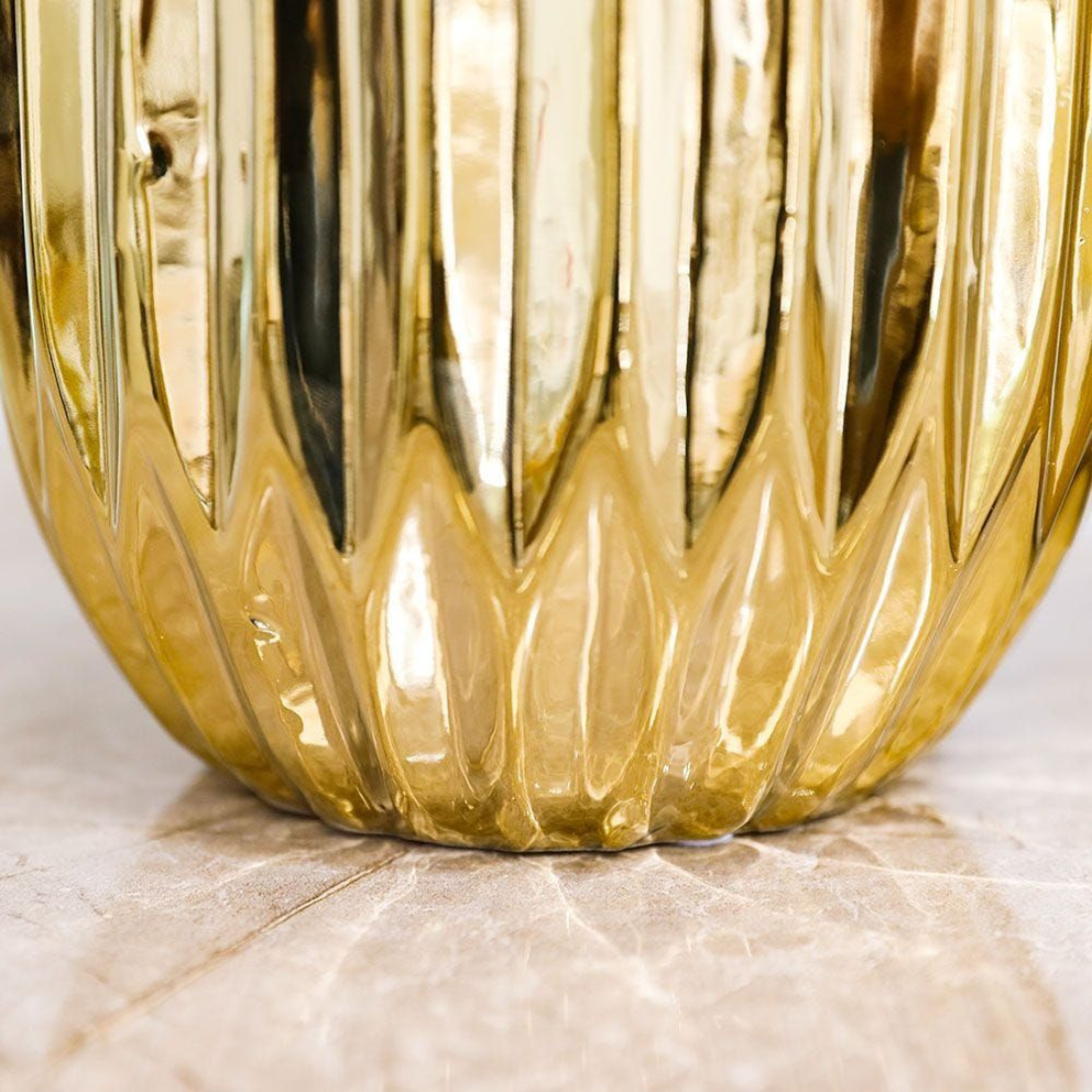Set of 2 Gold Vases