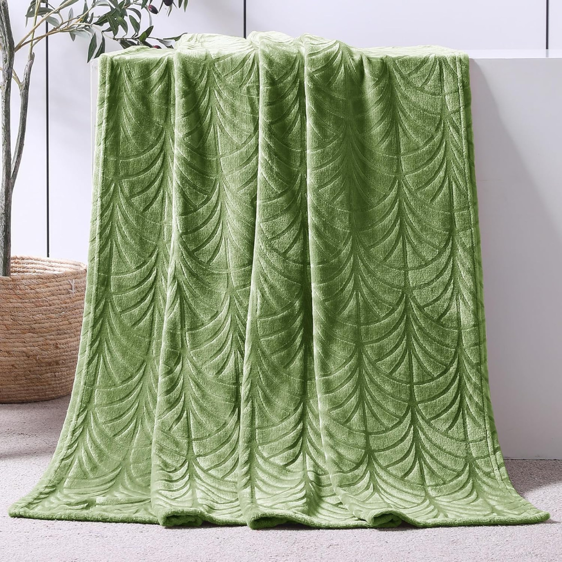 Green Geo Fleece Throw Blanket