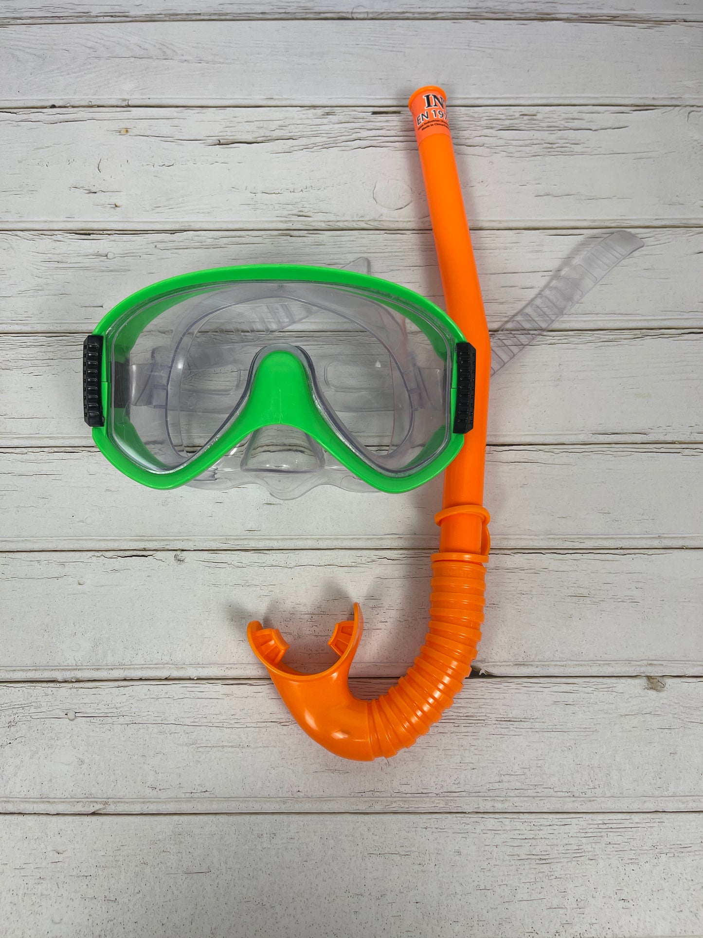 Kids Multicolored Snorkling Kit