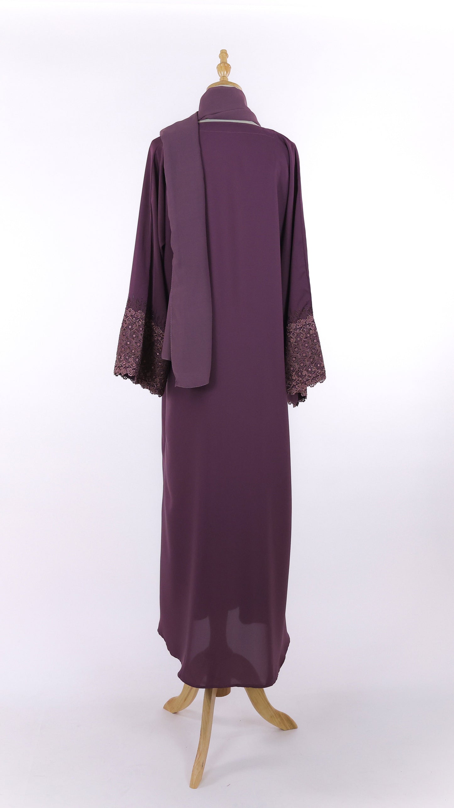 Closed Plum Abaya With Lace And Matching Sheila