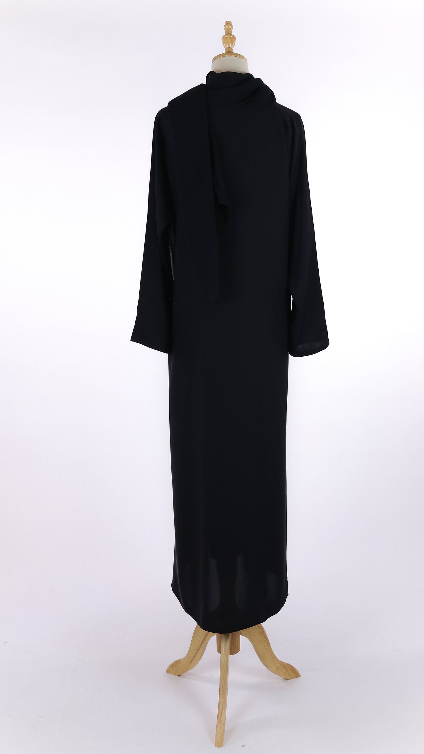 Modest Black Closed Abaya With Sheila