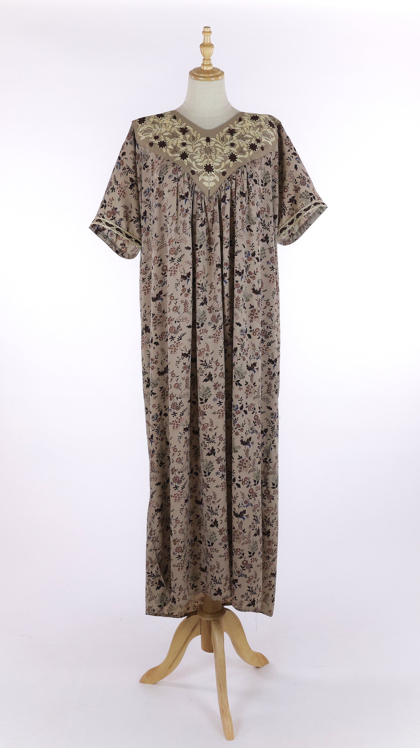 Beige Short Sleeve Jellabiya With Floral Embroidered Design