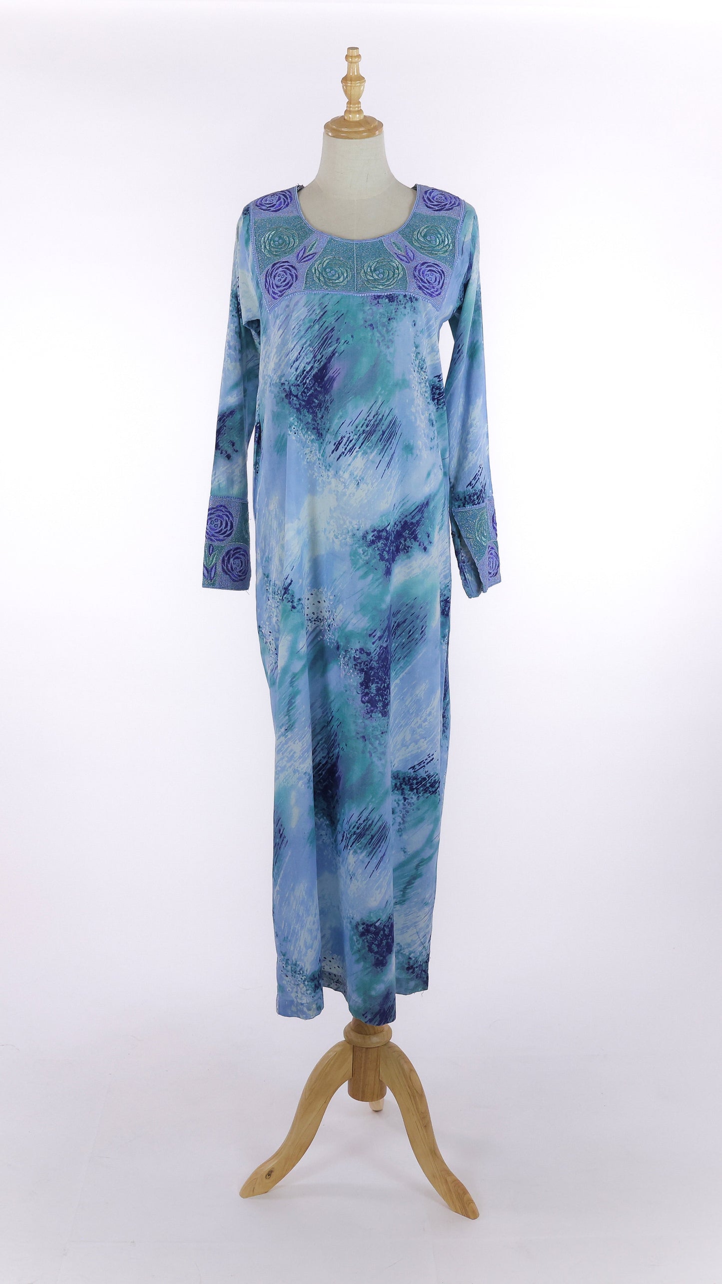 Blue Mukhawar Jellabiya With Floral Embroidery