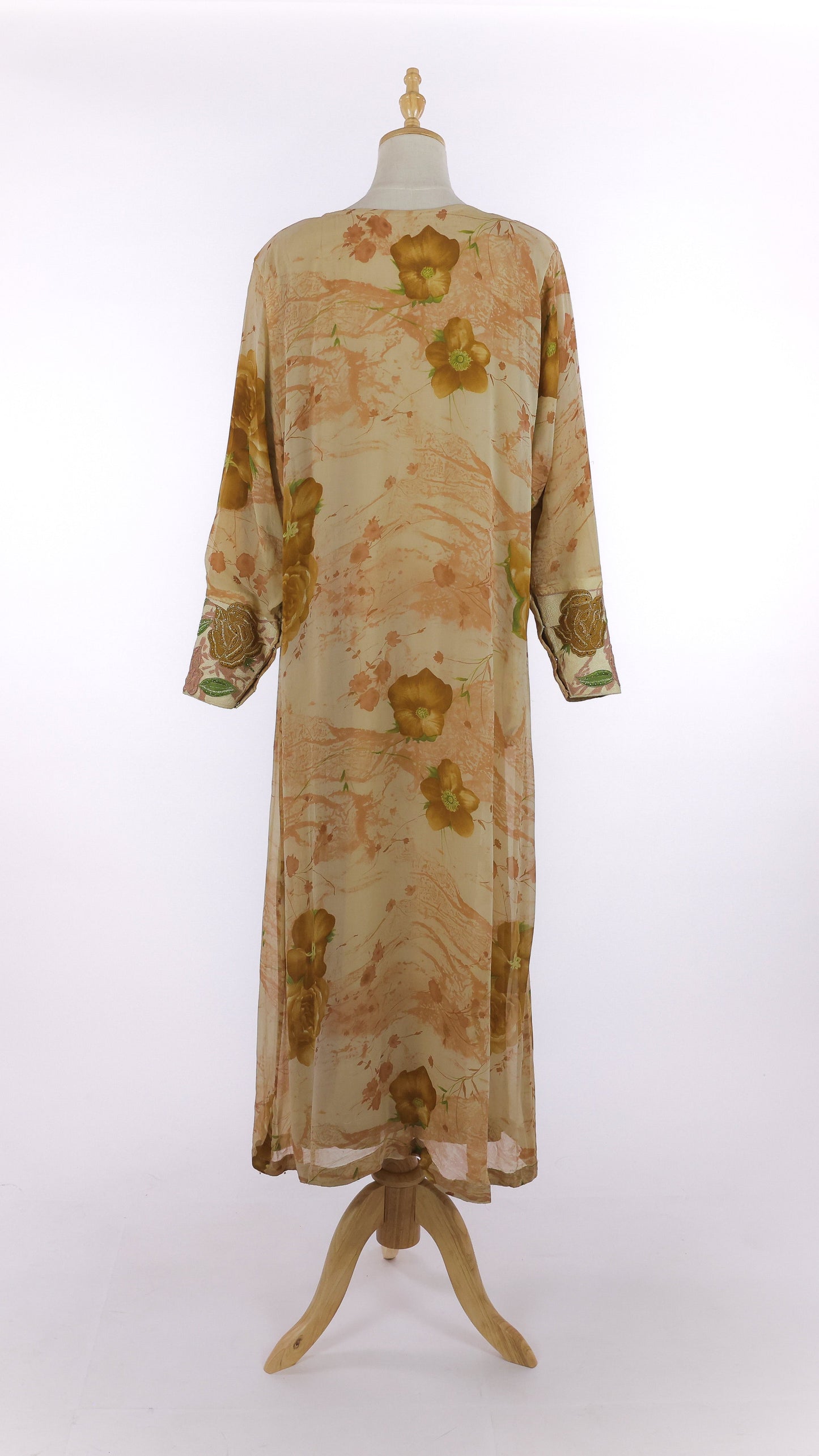 Beige Mukhawar Jellabiya With Gold Floral Embroidery
