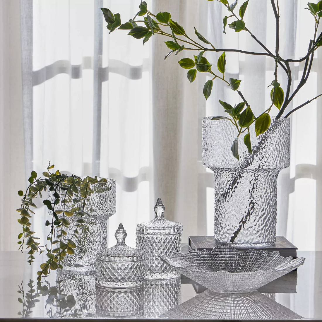 Clear Santo Crystal Canister with Lid